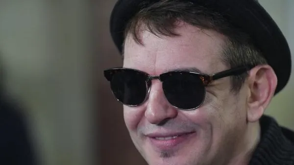 Лидер группы «7Б»  написал песню о летних ночных прогулках