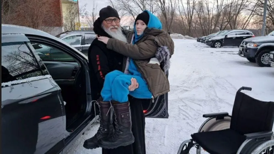 Отец Григорий