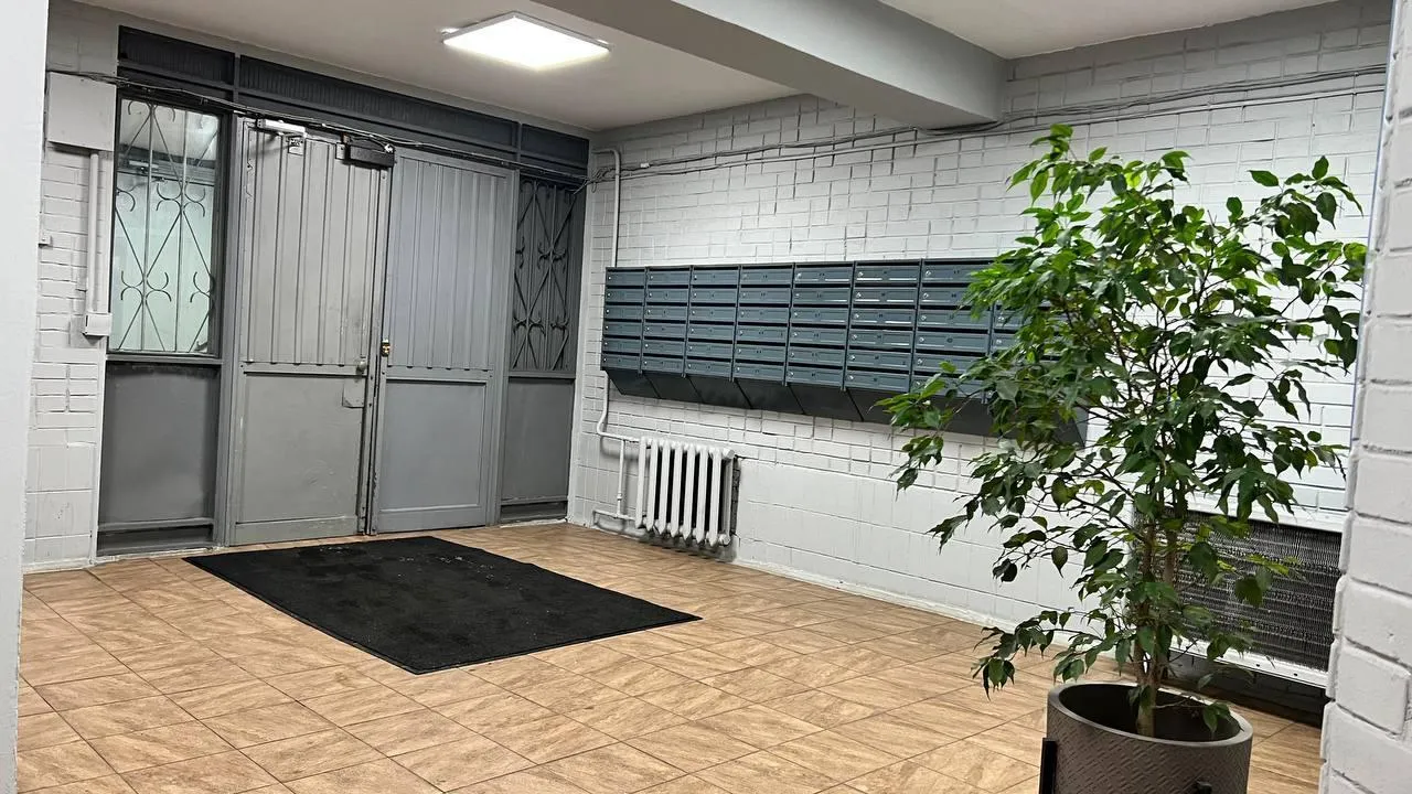 Около ста подъездов убрали в Подмосковье по заявкам жителей с начала декабря