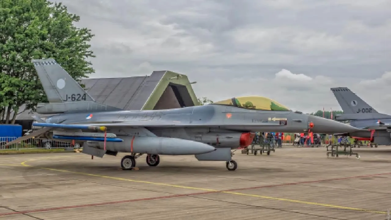 Военный летчик Попов: Киев испортил репутацию американским F-16
