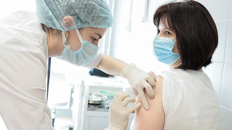 Подмосковные врачи рассказали, когда вакцинация даст результаты