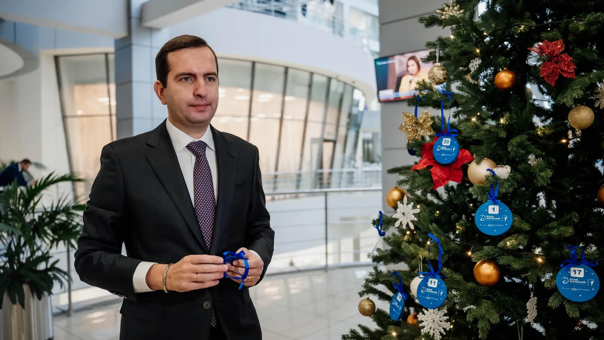 Глава Щелково подарит новогодний подарок подростку из ДНР