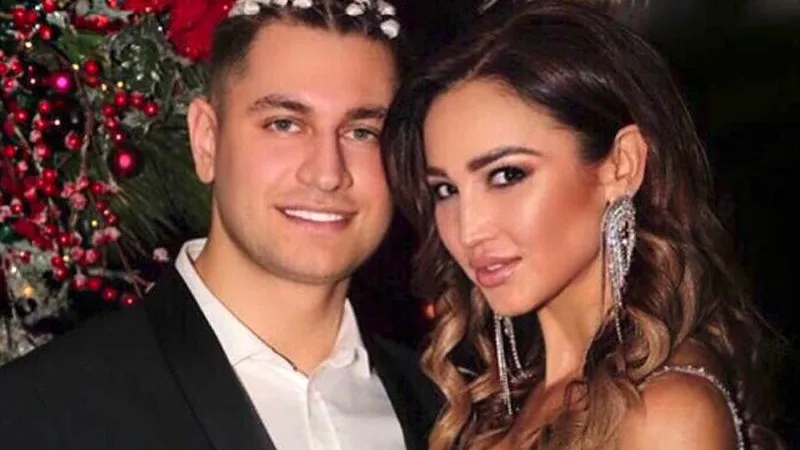 Бузова и Манукян уехали из России