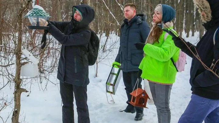В Терлецком парке появились кормушки для птиц