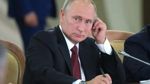 Путин поручил Генпрокуратуре проверить субъекты, работающие с отходами