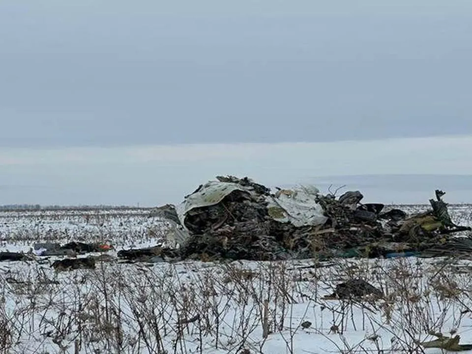 «Это четкий сигнал»: военный эксперт объяснил, зачем ВСУ сбили под Белгородом самолет с украинскими пленными