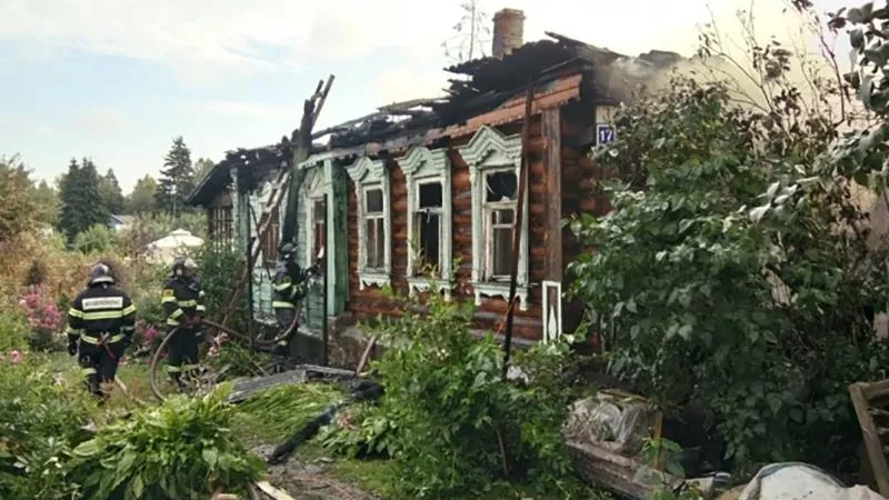 На пожаре под Ступино пострадали пять человек, их маленькая родственница погибла