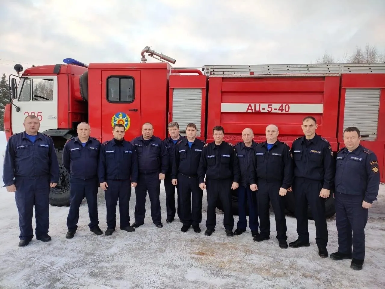 На фото: личный состав отдельного поста д. Большое Гридино. Фото: ТУ № 10 Мособлпожспаса