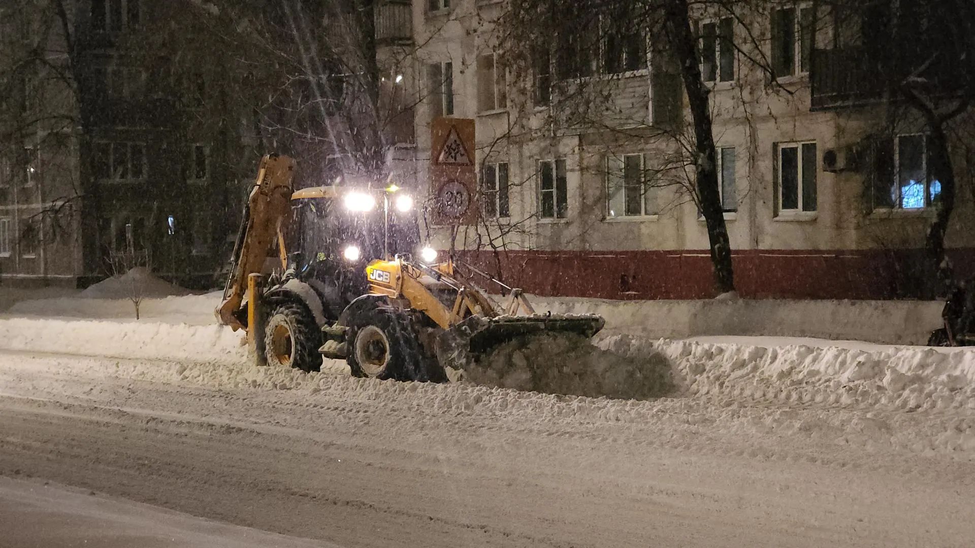 REGIONS/Роман Кутузов