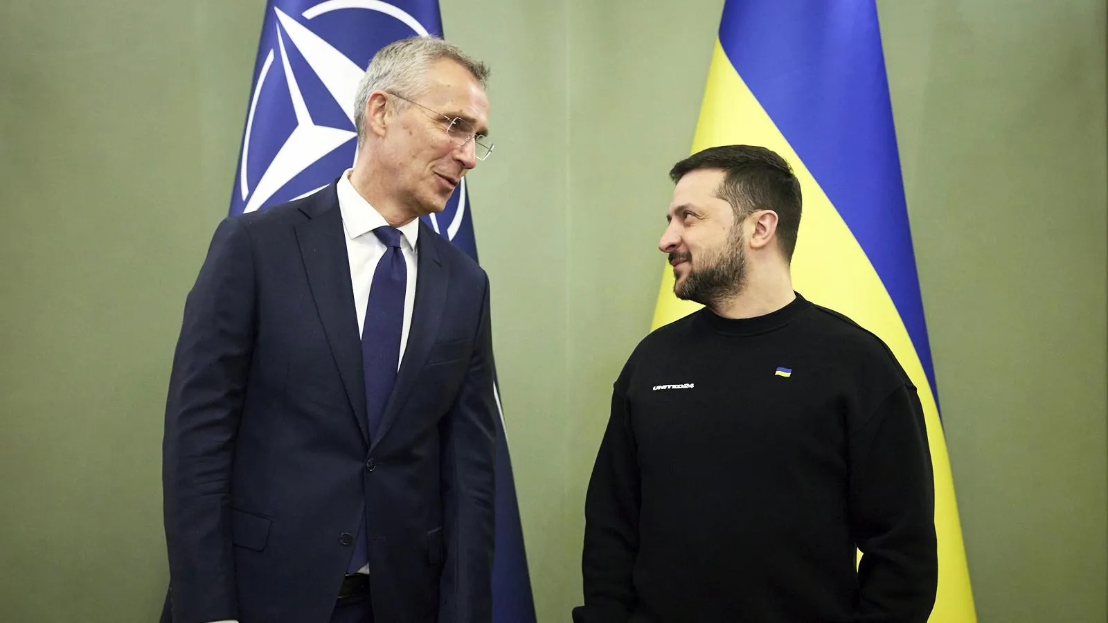 Генеральный секретарь НАТО Йенс Столтенберг и президент Украины Владимир Зеленский, Киев, 20 апреля 2023 года. Pool /Ukrainian Presidential
