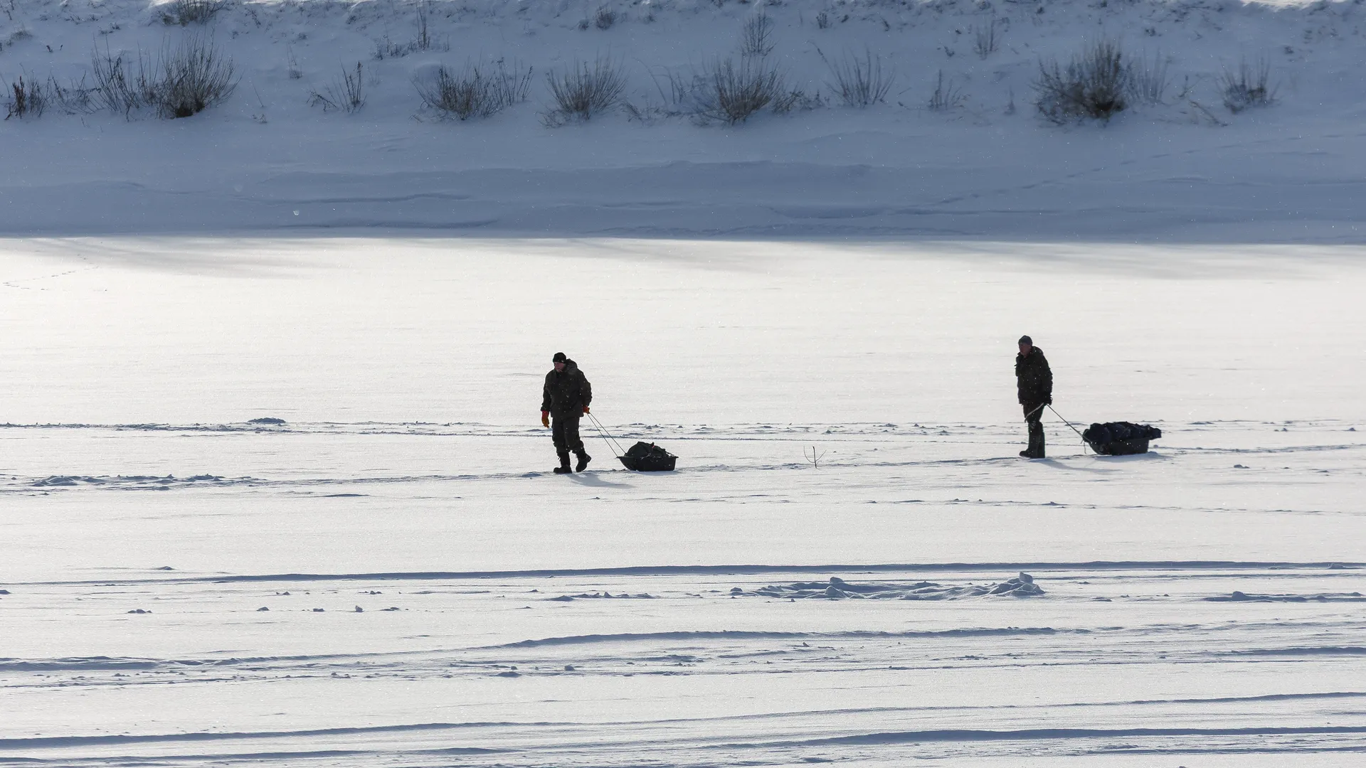 Зимняя рыбалка на канале имени Москвы в Дубне