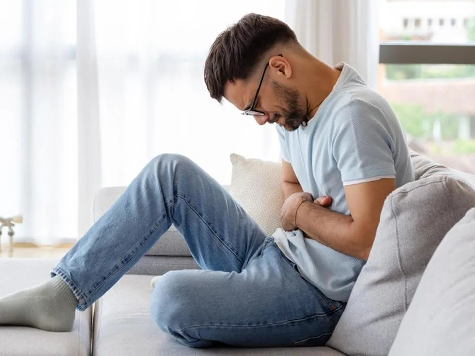 Боли, потеря веса, сжатие челюсти во сне: названы симптомы, сигнализирующие о том, что в вас живут паразиты