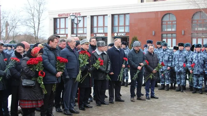 Память погибших 20 лет назад в Чечне бойцов ОМОНа почтили в Сергиевом Посаде