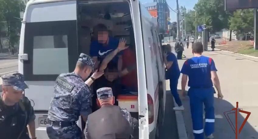 Сотрудники Росгвардии помогли госпитализировать неадекватного жителя Москвы
