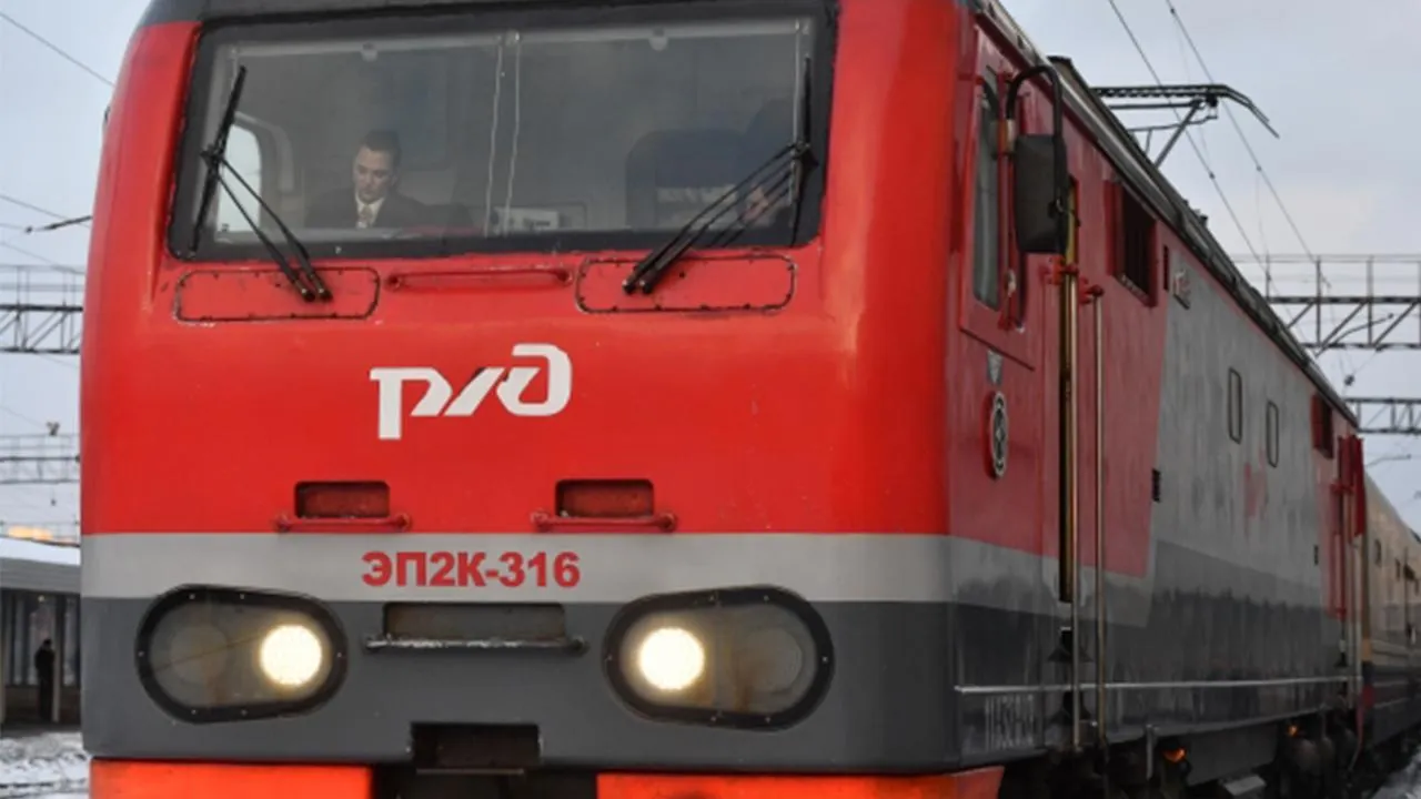 В Тюменской области человек погиб, попав под поезд
