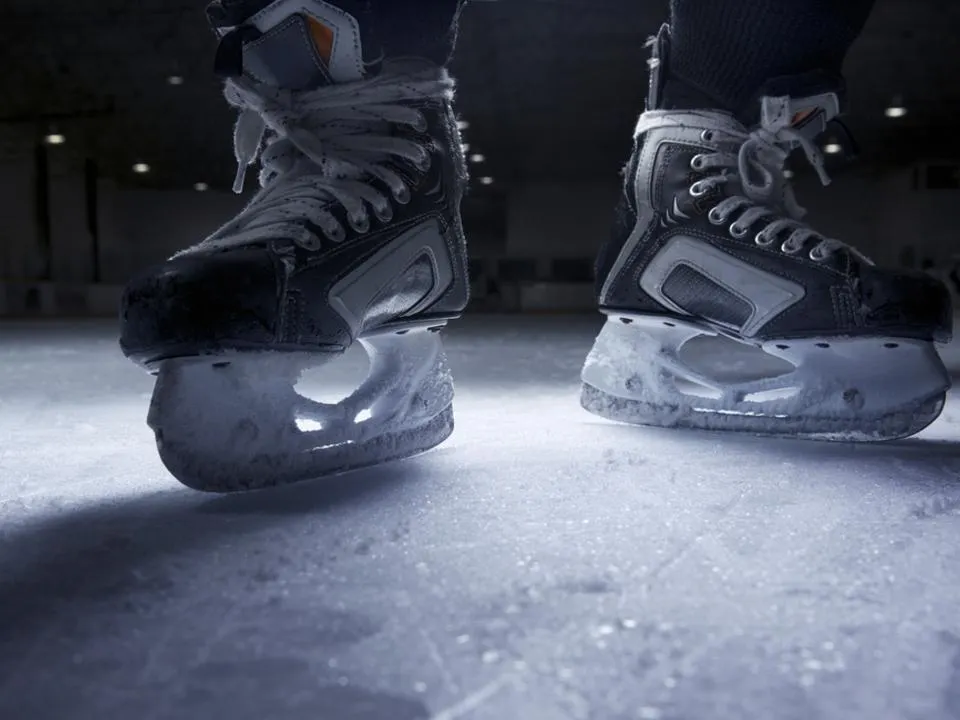 Кисть в мясо и безнаказанность: кто ответит за изувеченную на катке руку матери-одиночки в Кукморе?