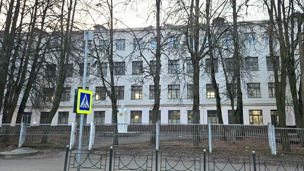 Обновленную школу на улице Радио в Электростали откроют к новому учебному году