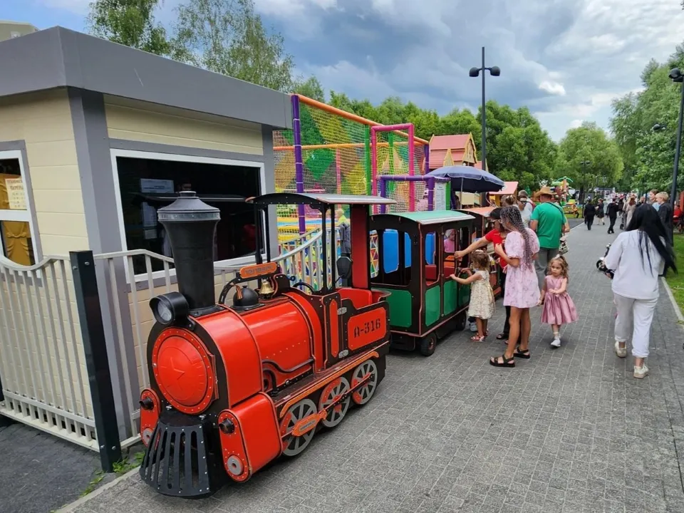 Мини-поезд для самых маленьких