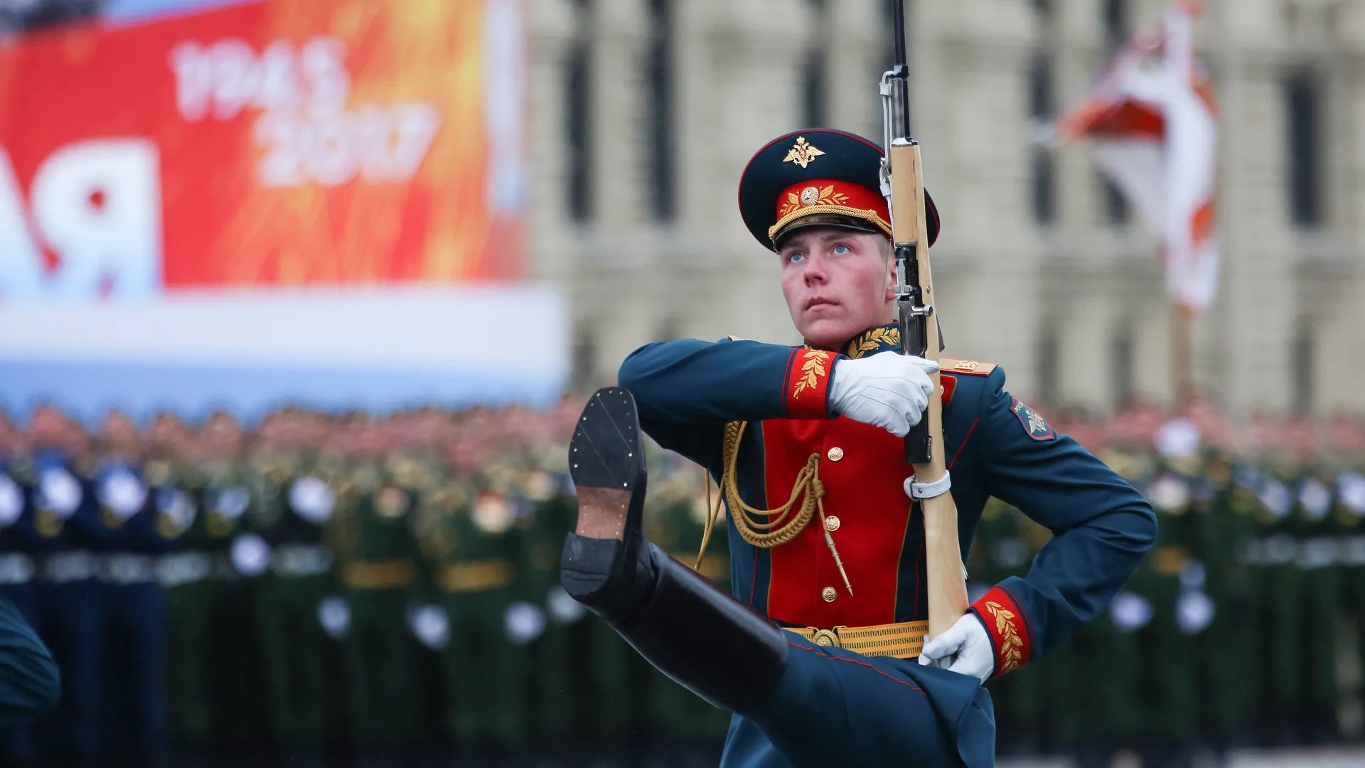 Парад Победы прошел на Красной площади в Москве 9 мая