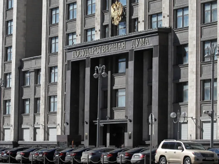 Депутаты Госдумы предложили наградить таксиста, который принял роды у пассажирки в Раменском