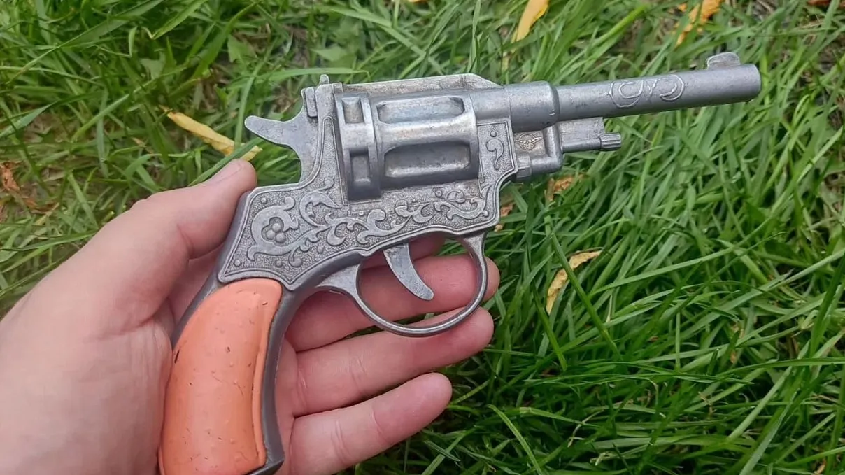 Фото: городская доска объявлений