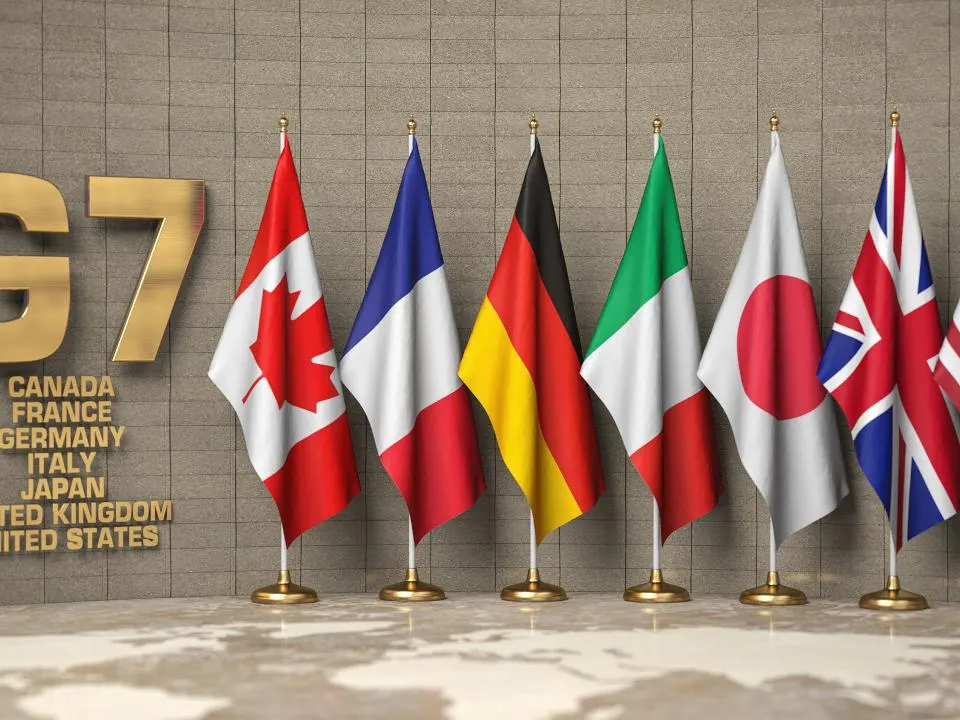 Политолог Межуев: вероятность возвращения РФ в G7 по желанию Трампа нулевая