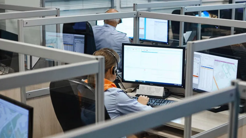 Фото: центр по приему и обработке вызовов РЦОВ 112