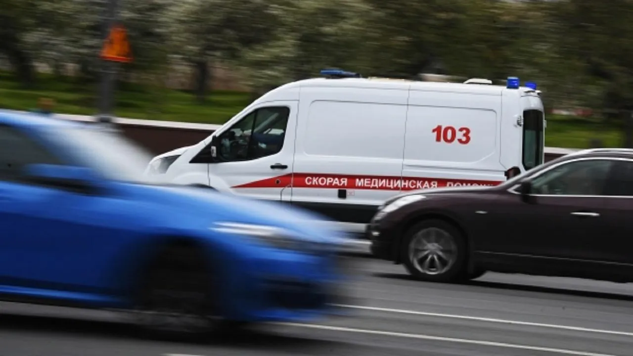 Женщина и двое детей пострадали при пожаре из-за натяжного потолка в Домодедово
