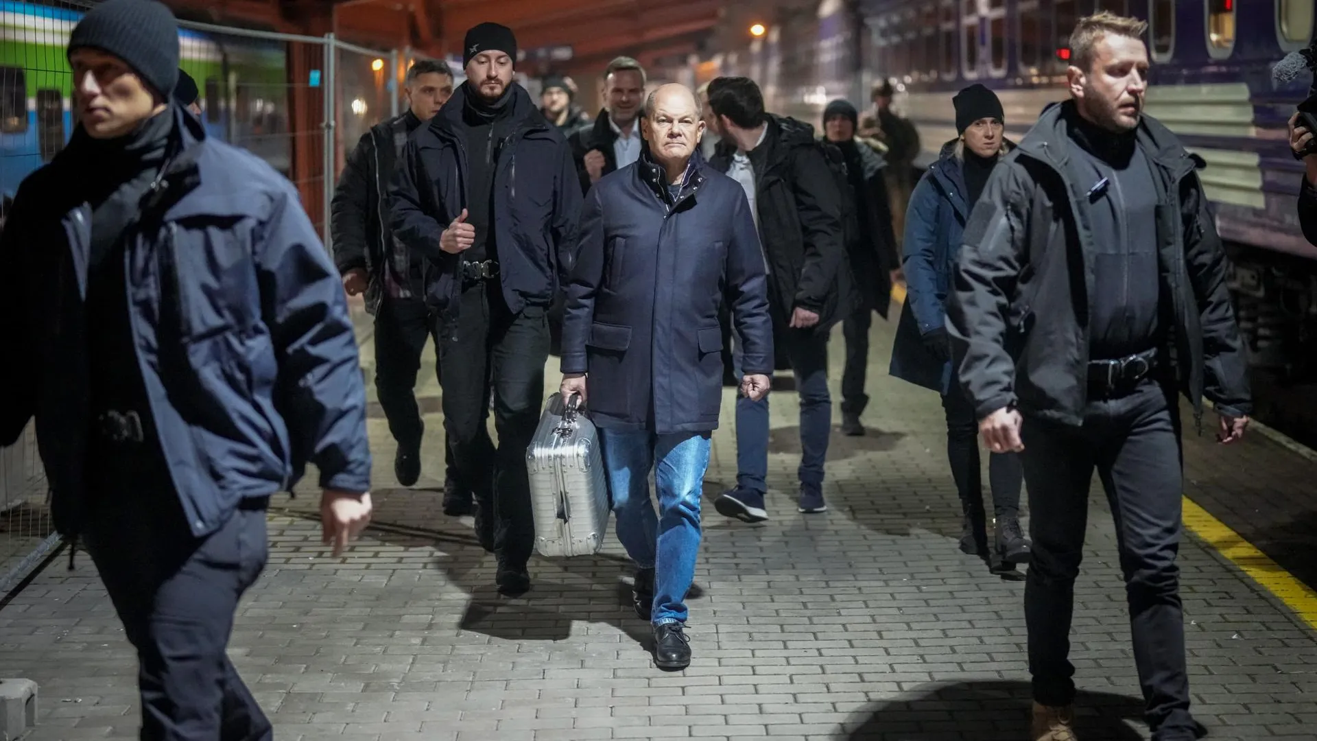 Олаф Шольц в Киеве. Kay Nietfeld/dpa
