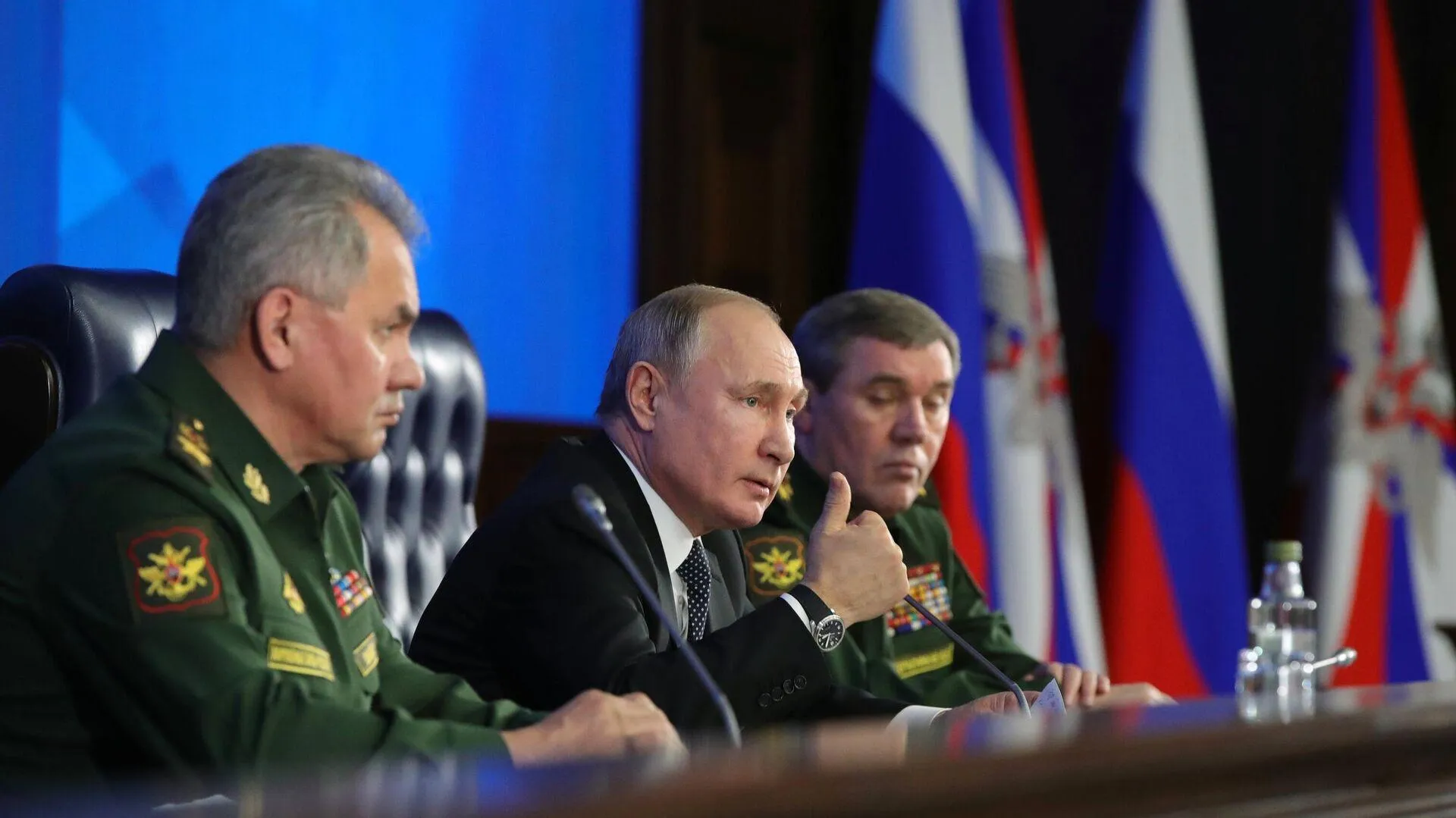 Президент России Владимир Путин провел расширенное заседание коллегии Минобороны.