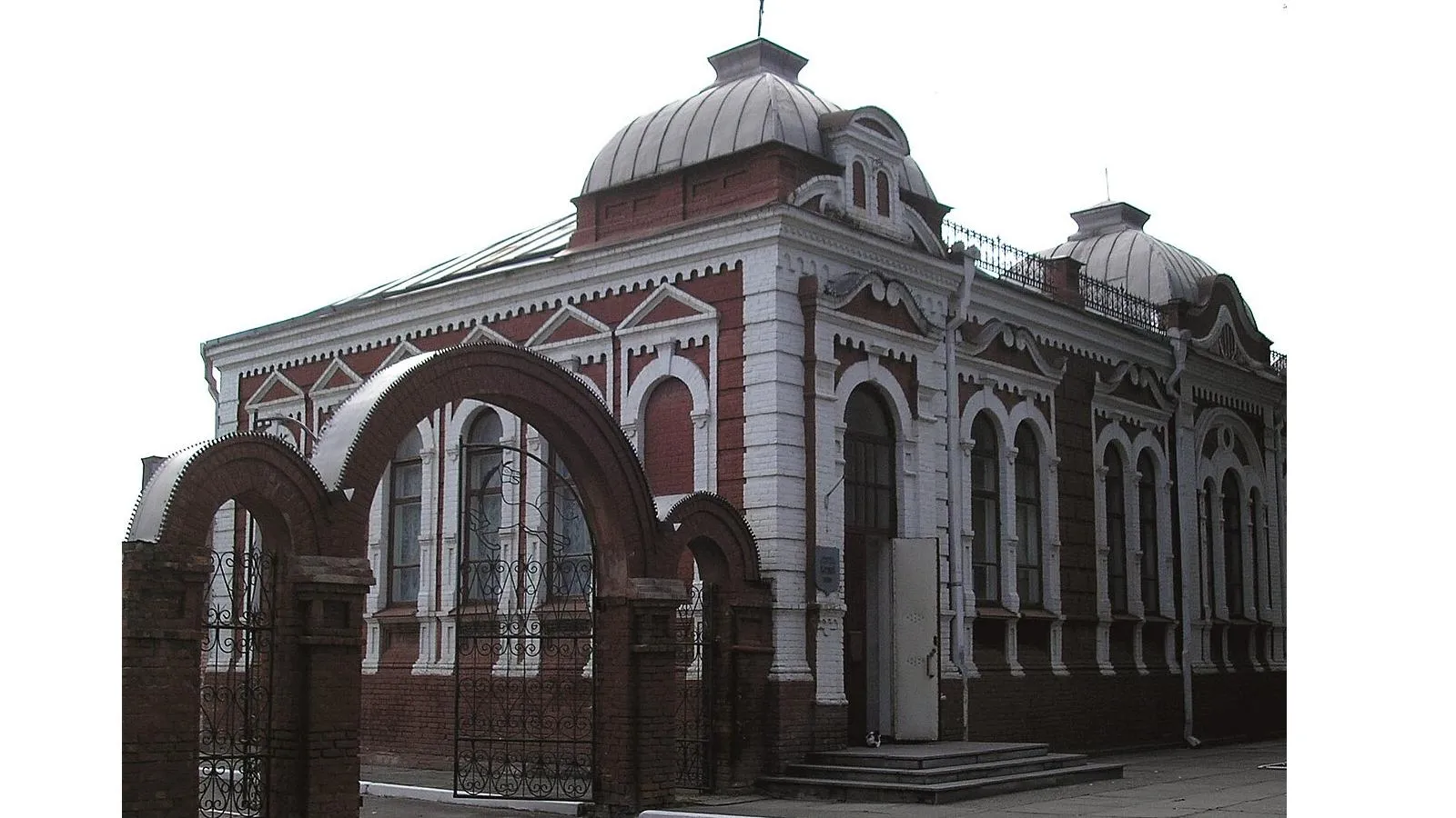 Краеведческий музей (сейчас разрушен). Yakudza