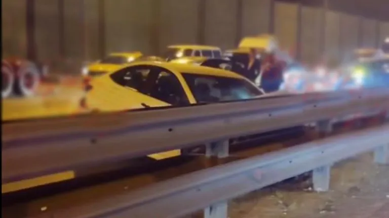 Фото: скриншот из видео в  Телеграм-канале «ДТП и ЧП МОСКВА и МО»/https://t.me/dtp777/16716