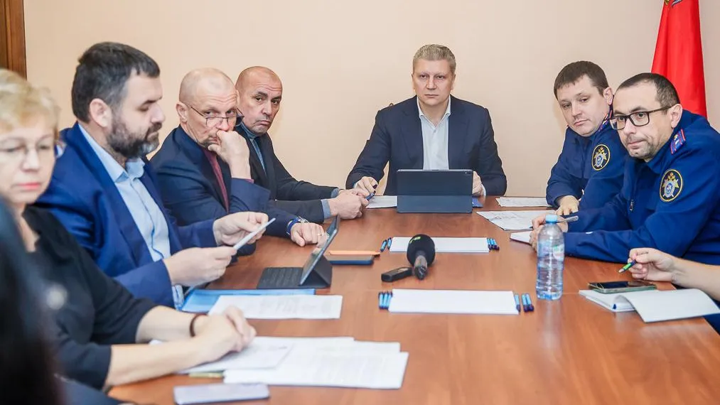 Глава Одинцовского округа Андрей Иванов встретился с жителями аварийных домов