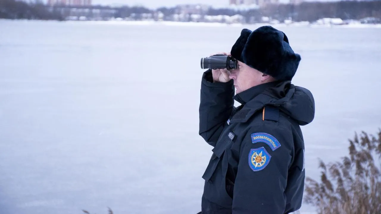 Спасатели Подмосковья рассказали, чем опасен холодовый шок для провалившегося под лед