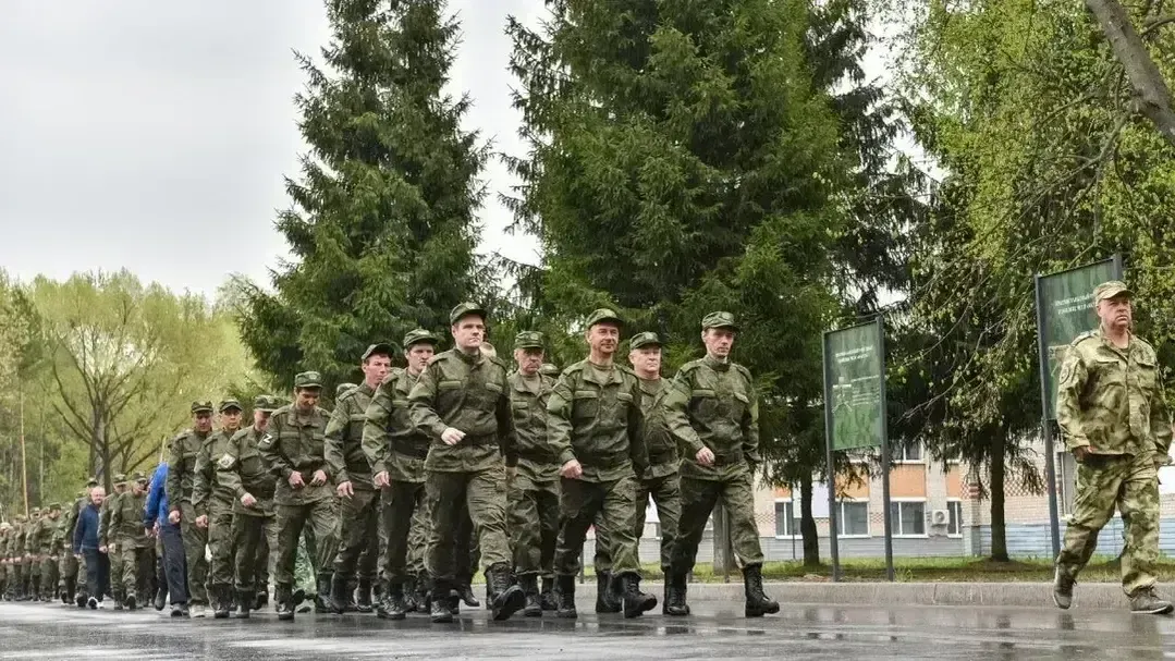 Центр отбора на военную службу по контракту продолжает работу в Балашихе
