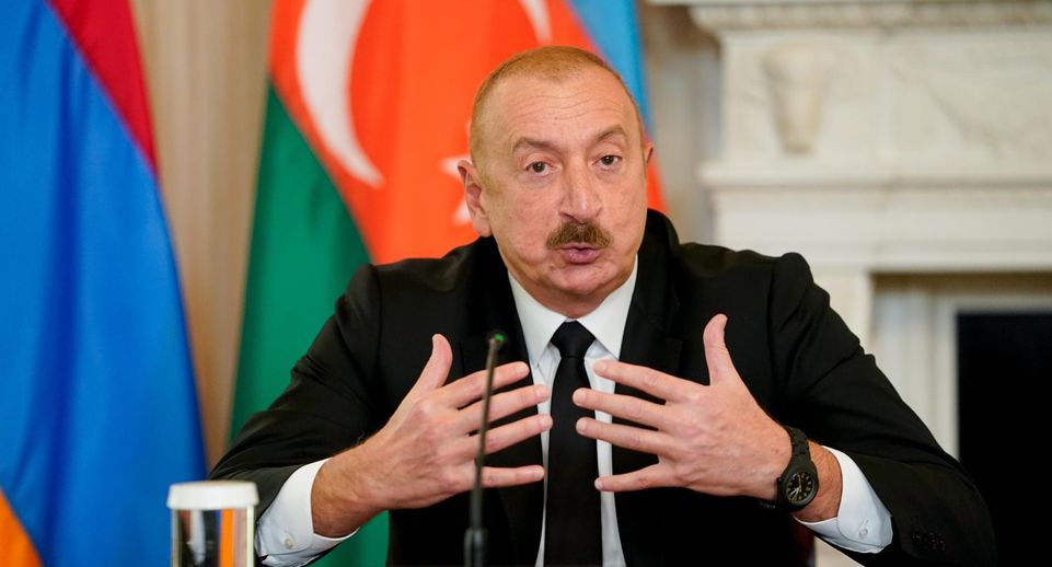 Политолог Любомирский выступил за удары по объектам Азербайджана на Украине