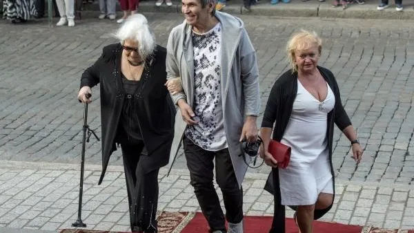 Помощница Федосеевой-Шукшиной назвала Алибасова пиявкой