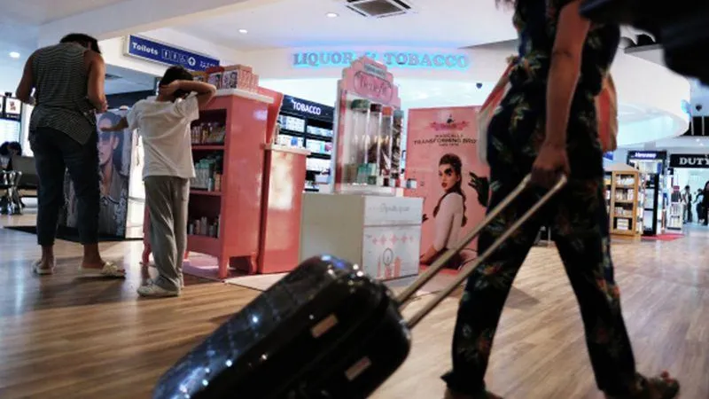 Юрист рассказала, что делать, если вам подсунули плохой товар в duty free
