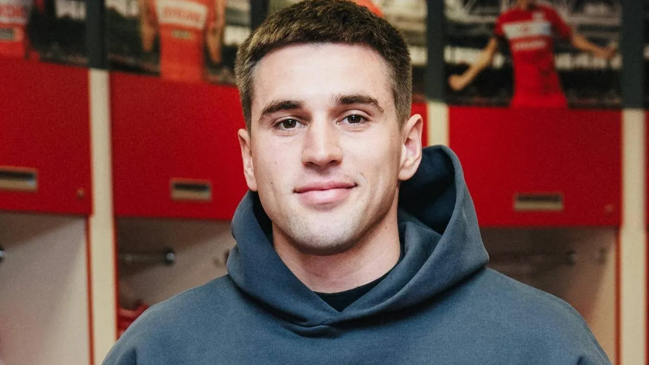 Тренер сборной России усомнился в целесообразности трансфера Сауся в «Спартак»