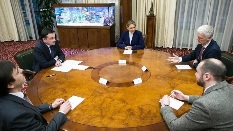 Участие МО в рейтинге образовательных учреждений по системе PISA обсудил губернатор с экспертом