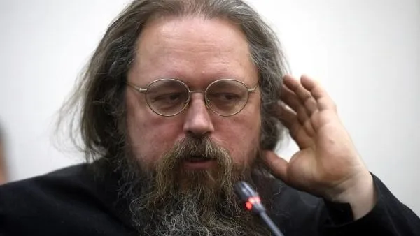 Протодиакон Кураев рассказал, о чем стоит молиться актеру Михаилу Ефремову
