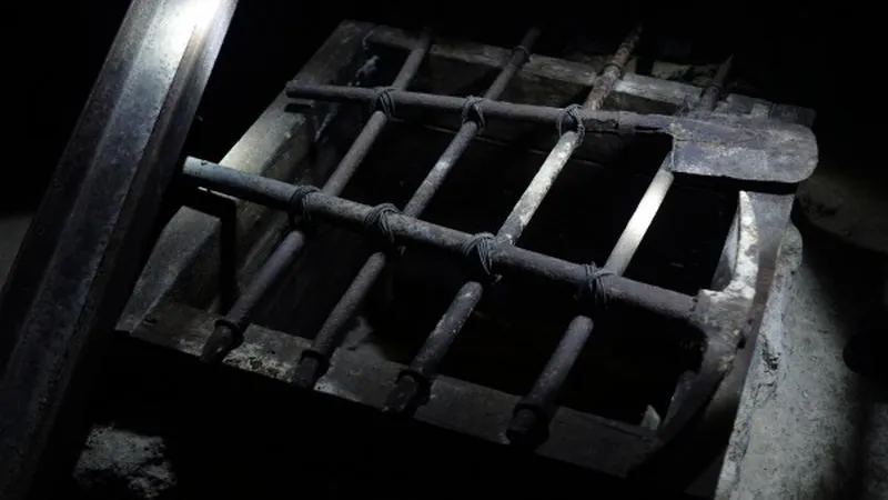  Три дня не могли достать из колодца заваленного землей дачника в Раменском районе 