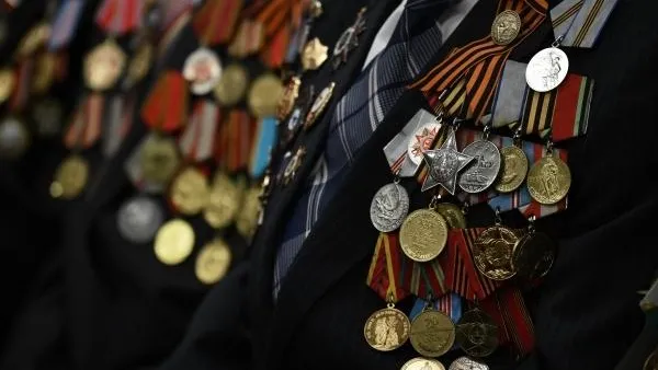 Выплаты от 15 до 25 тысяч рублей получат ветераны в Московской области к 9 Мая