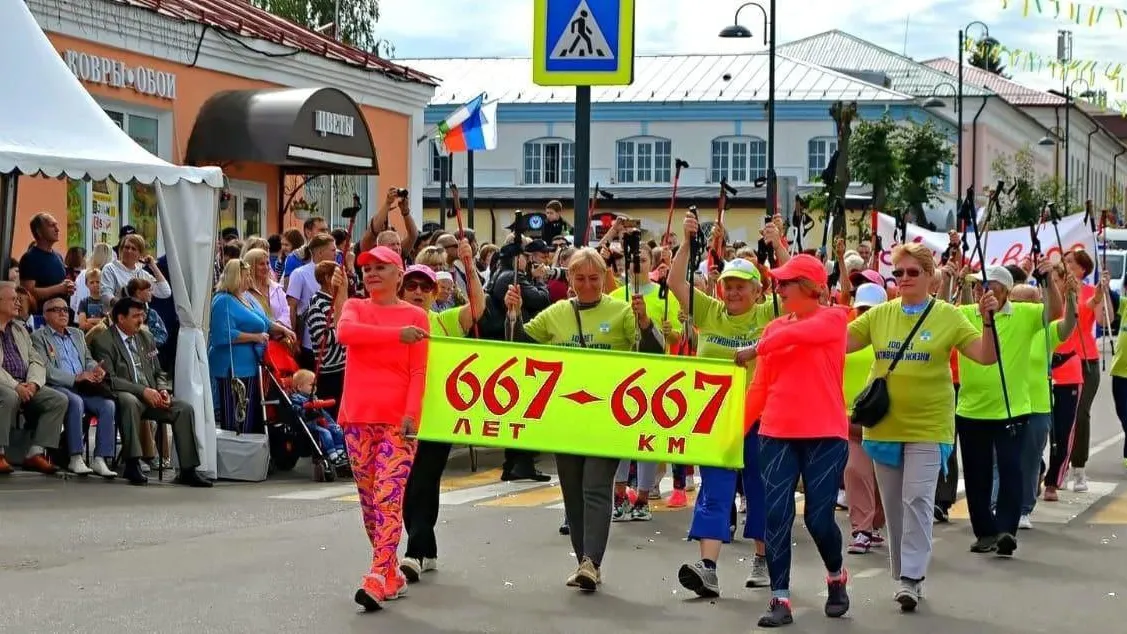 К 667-летию городского округа Кашира долголеты прошли 667 км