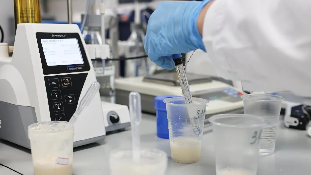 Около 280 кг некачественной молочной продукции сняли с реализации в Подмосковье в 2025 году