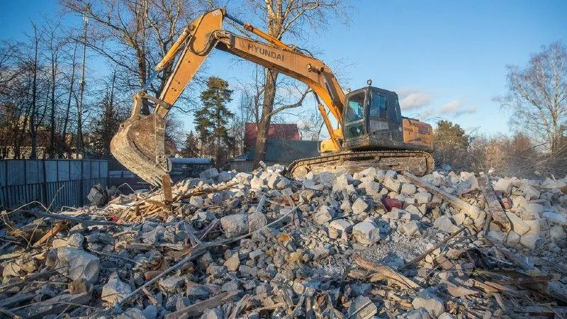 Незаконно возведенный многоквартирный дом снесут в Одинцово