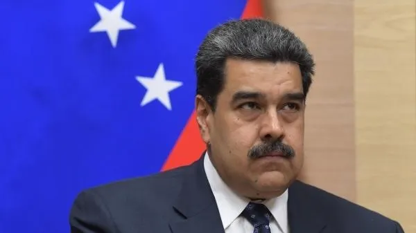 Эксперт: у Мадуро есть шанс остаться при власти