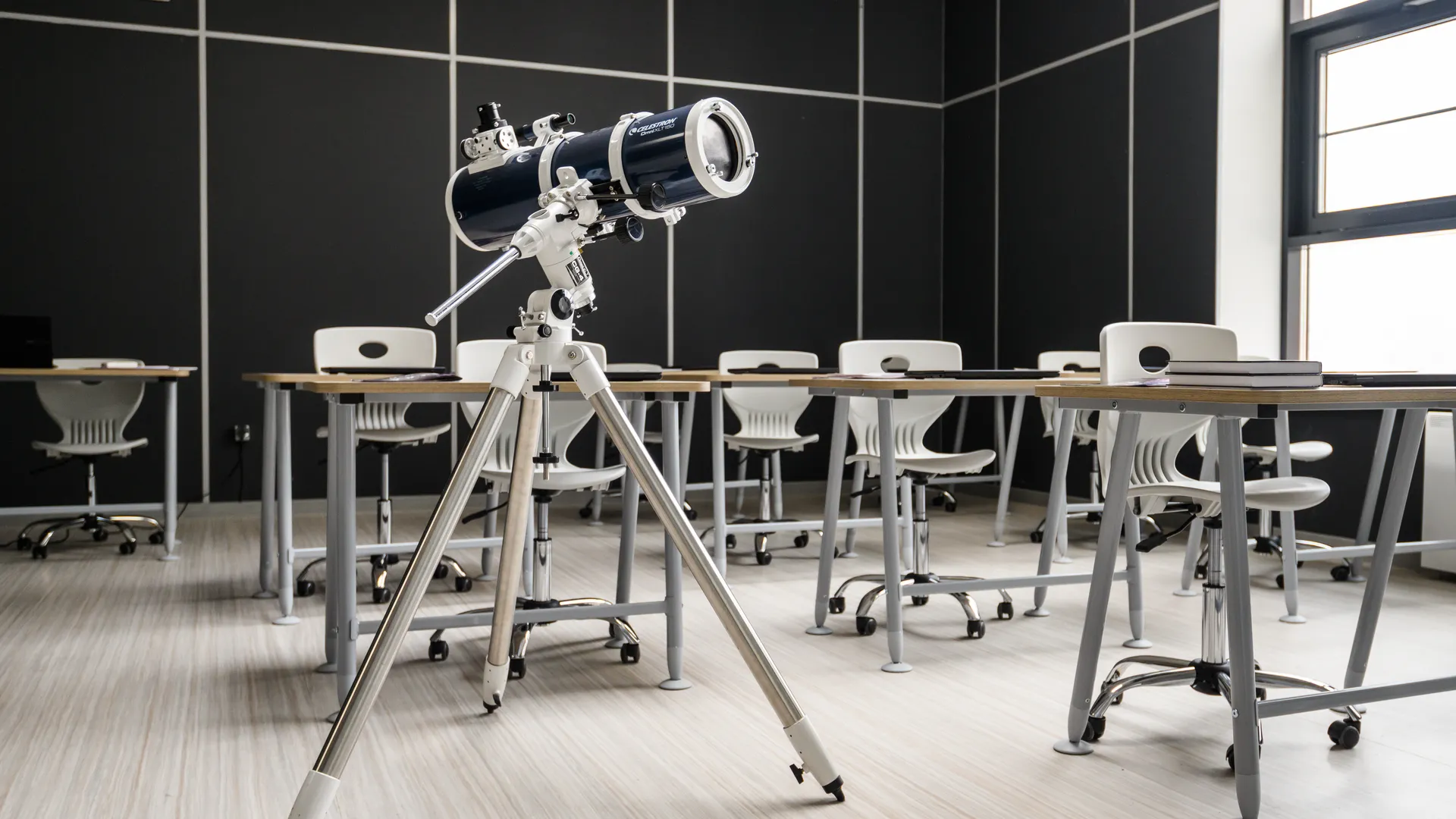 Не фантастика: на спутнике Сатурна идут процессы, схожие с ранними этапами жизни на Земле