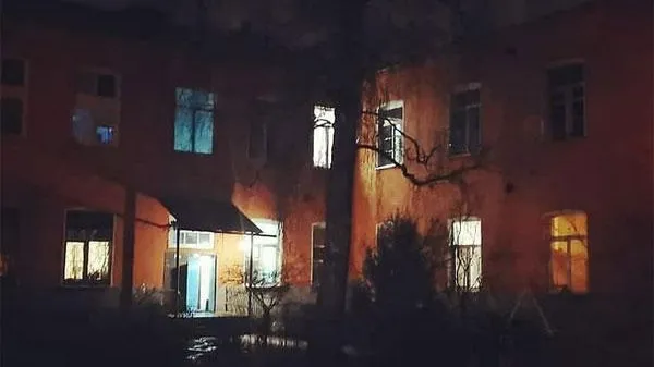 В поврежденный пожаром дом в Красноармейске начали подавать электроэнергию