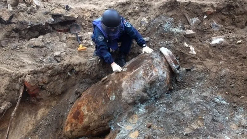 Авиабомбу времен войны нашли на стройплощадке Ленинского района